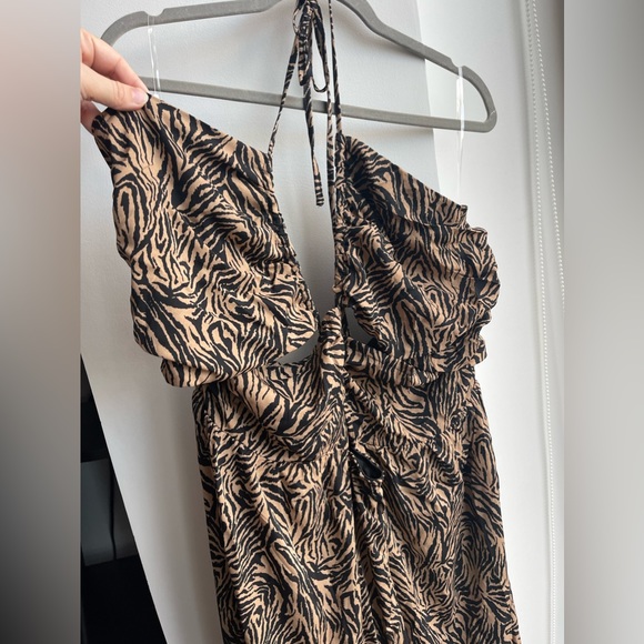 Animal print backless jumpsuit - Picture 3 of 7